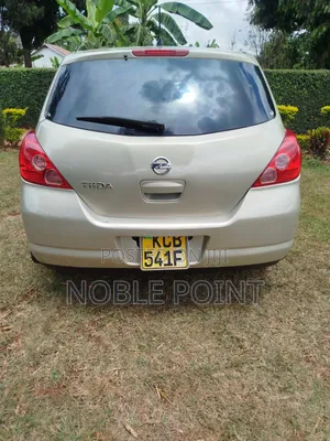 Nissan Tiida 2008 Gray