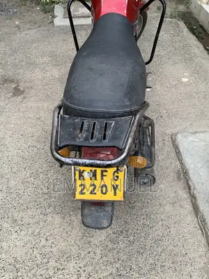 TVS HLX 125 2020 Red