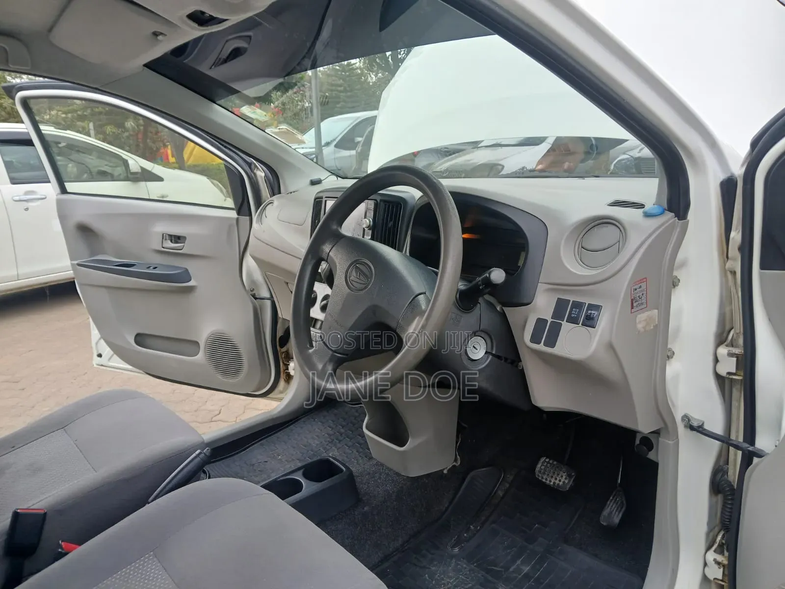 Daihatsu Mira 2015 White