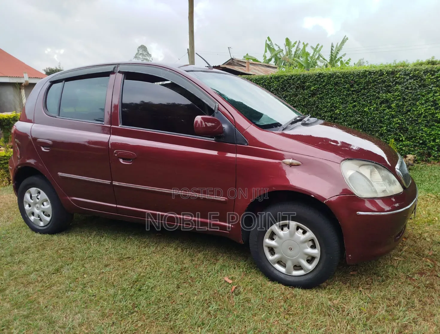 Toyota Vitz 2003 Maroon