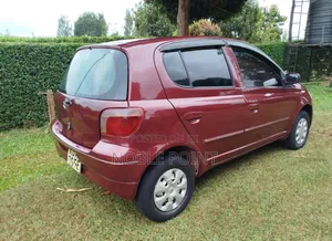 Toyota Vitz 2003 Maroon
