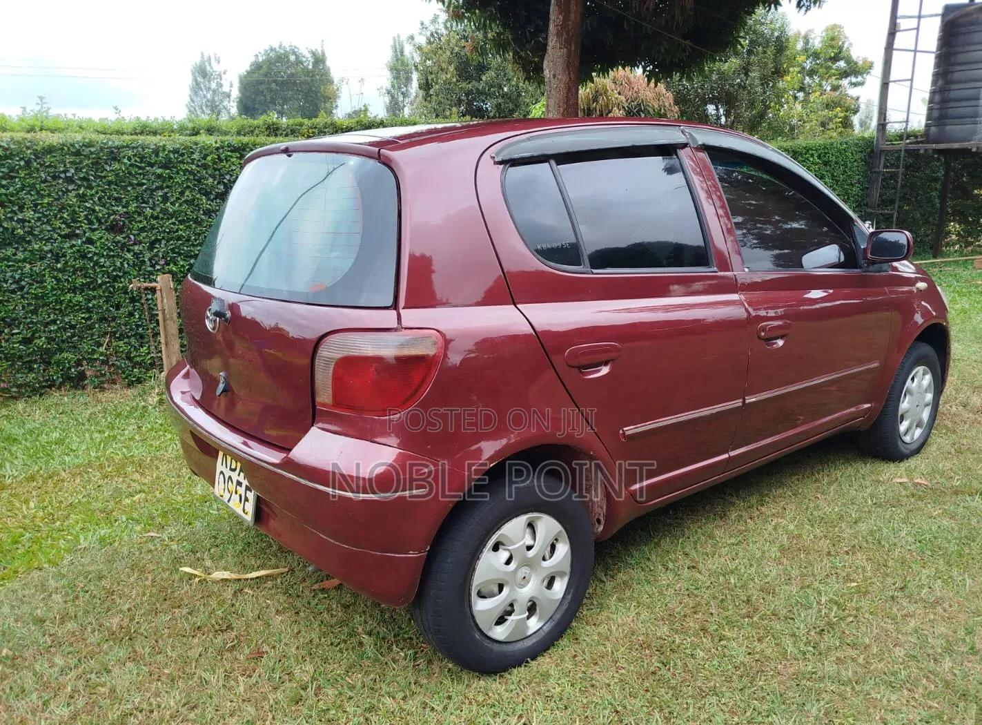 Toyota Vitz 2003 Maroon