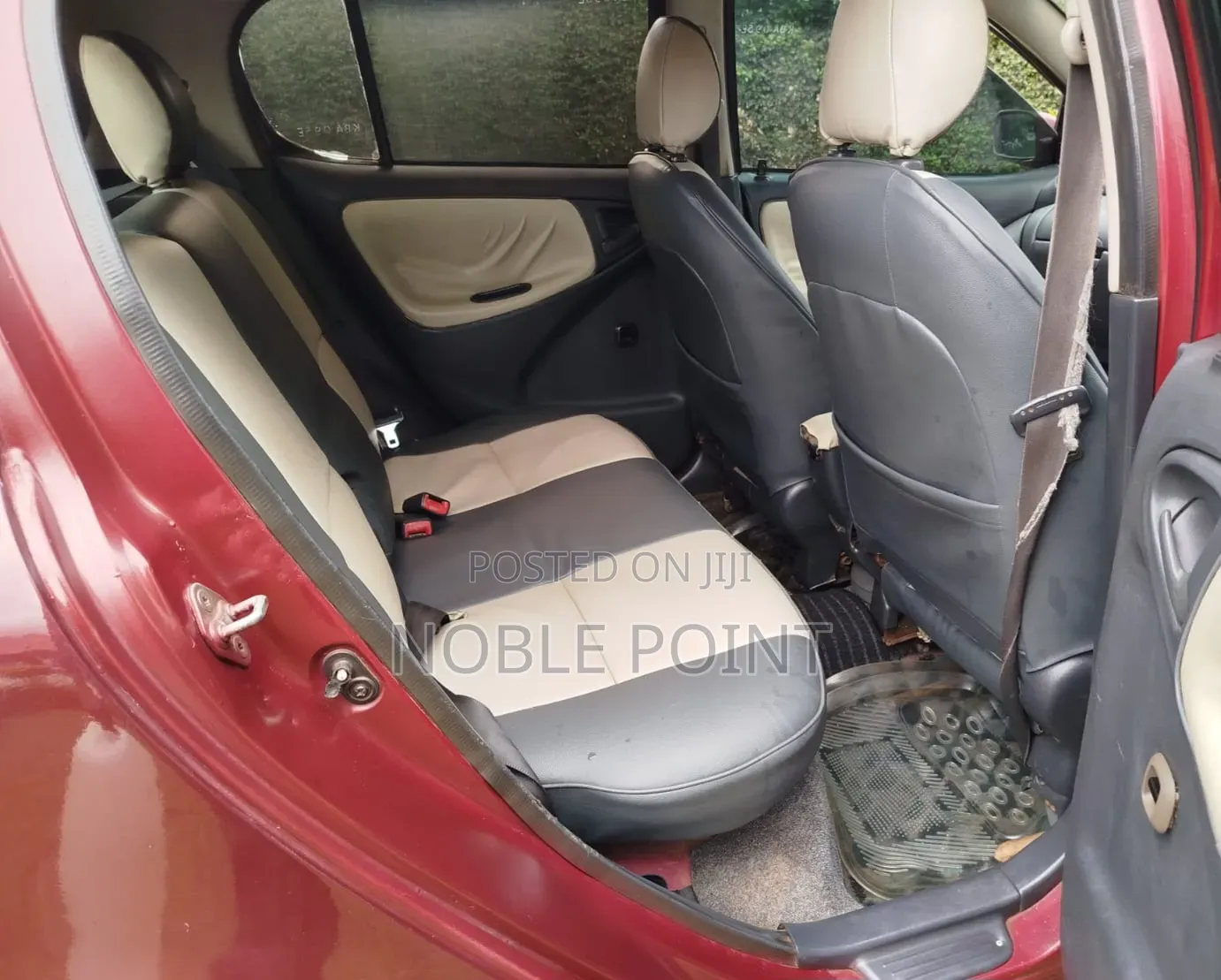 Toyota Vitz 2003 Maroon