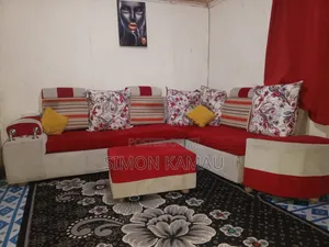 Comfortable L-Shaped Fabric Sofa Set With Pillows