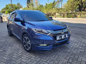 Honda Vezel 2017 Red
