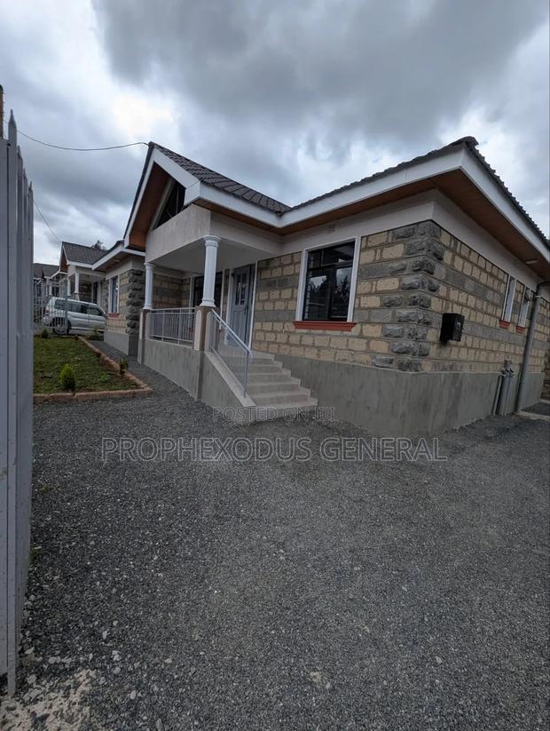 3bdrm Bungalow in Matasia for sale