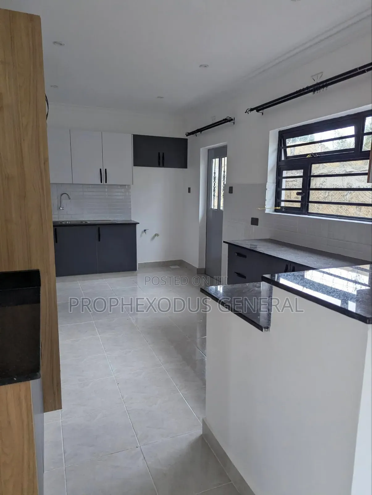 3bdrm Bungalow in Matasia for sale