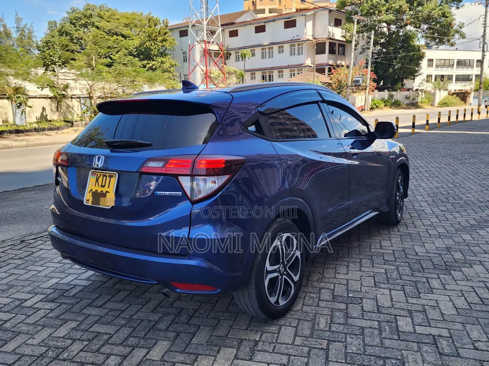 Honda Vezel 2017 Red