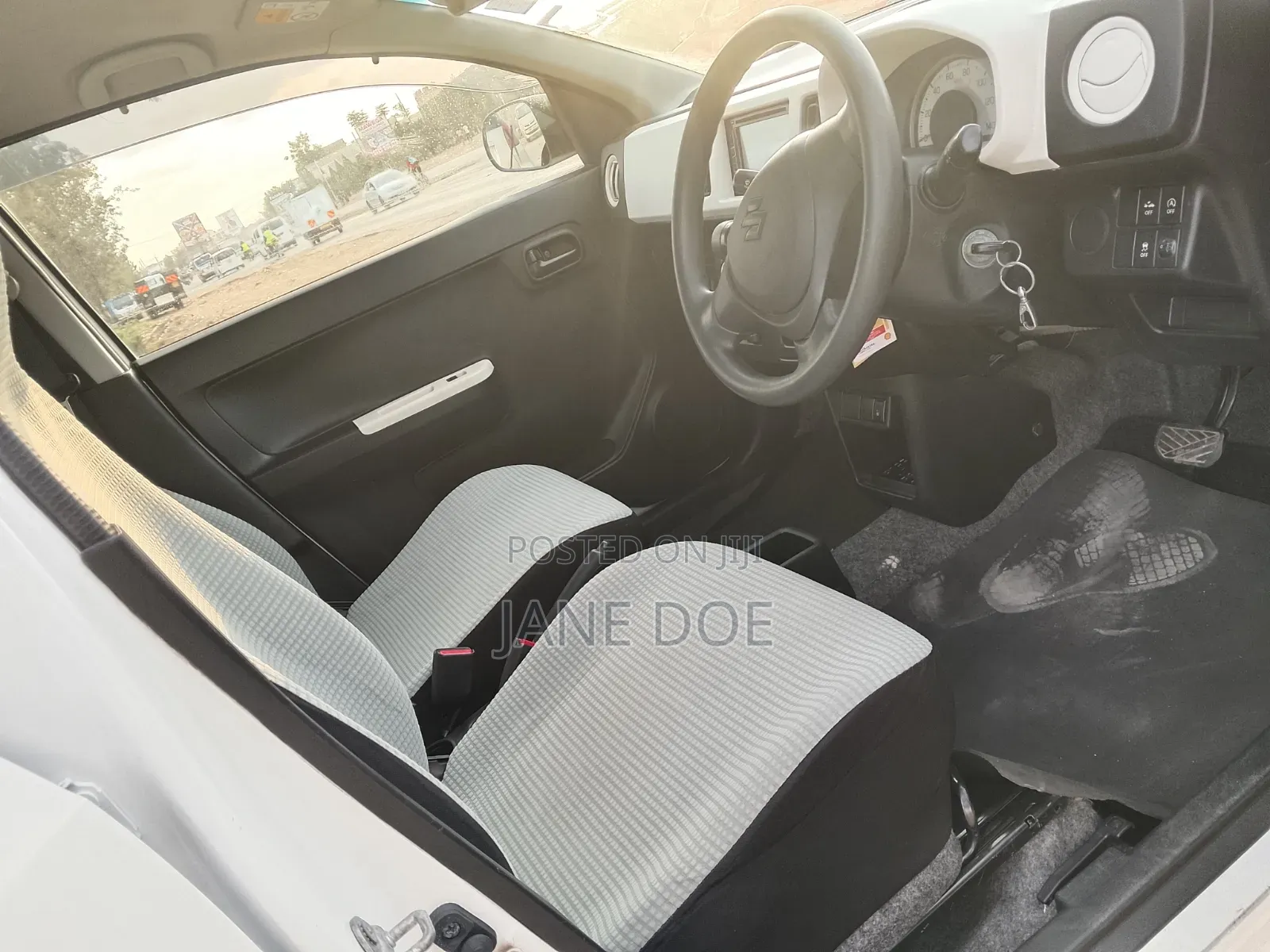 Suzuki Alto 2018 White