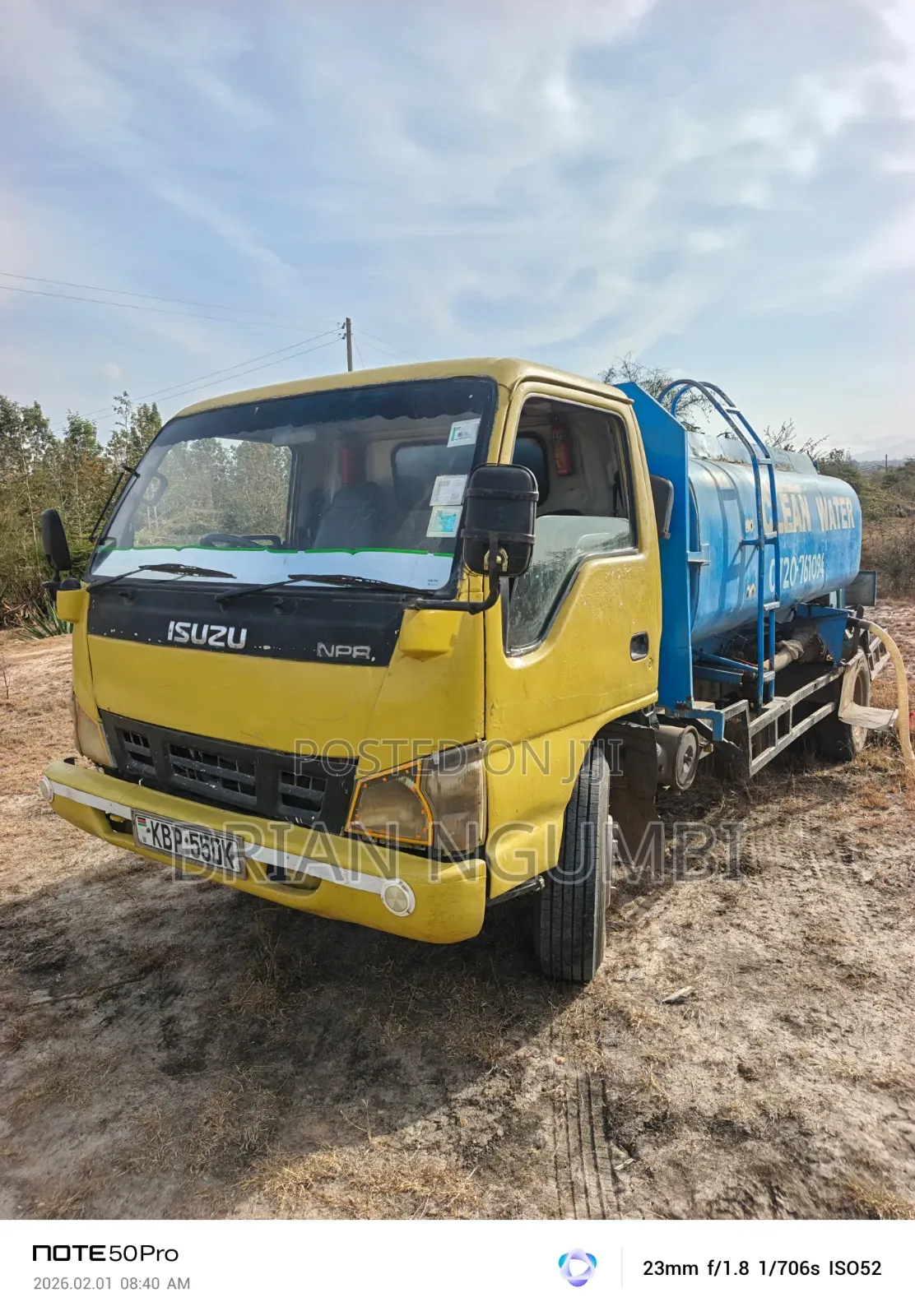 Isuzu NPR 4.3 2010 Yellow