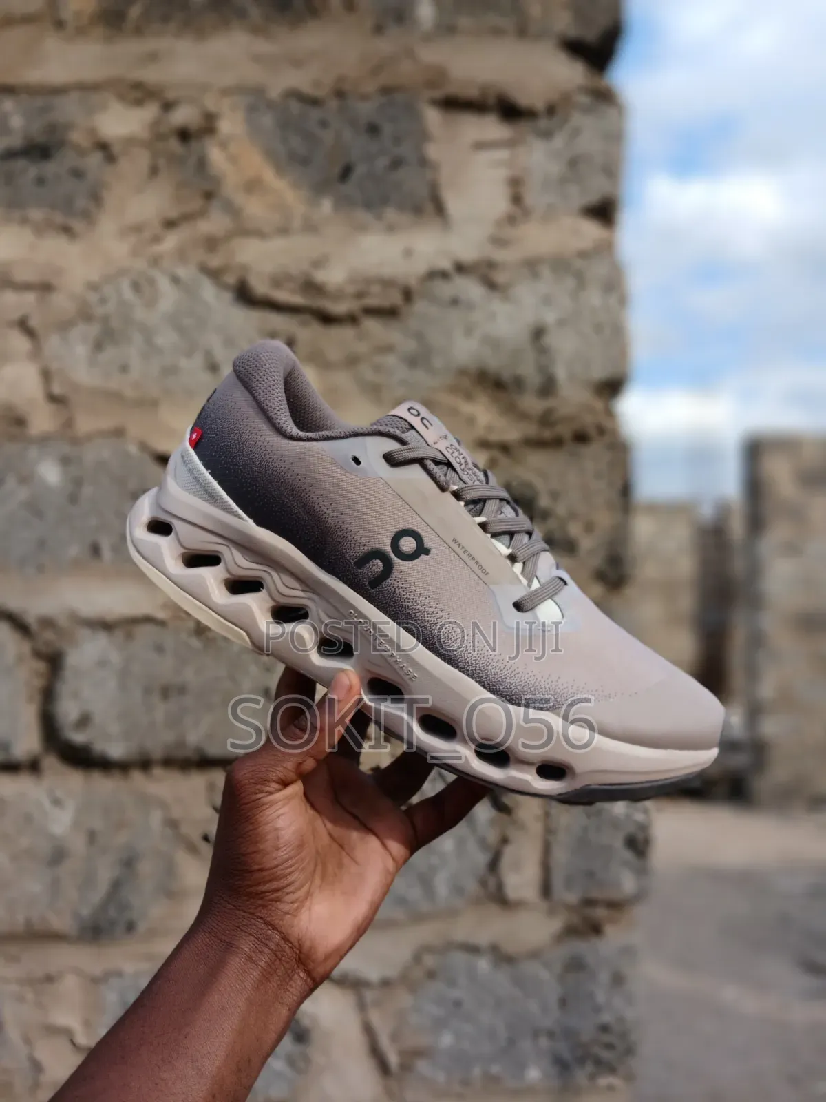On Cloudsurfer Sneaker