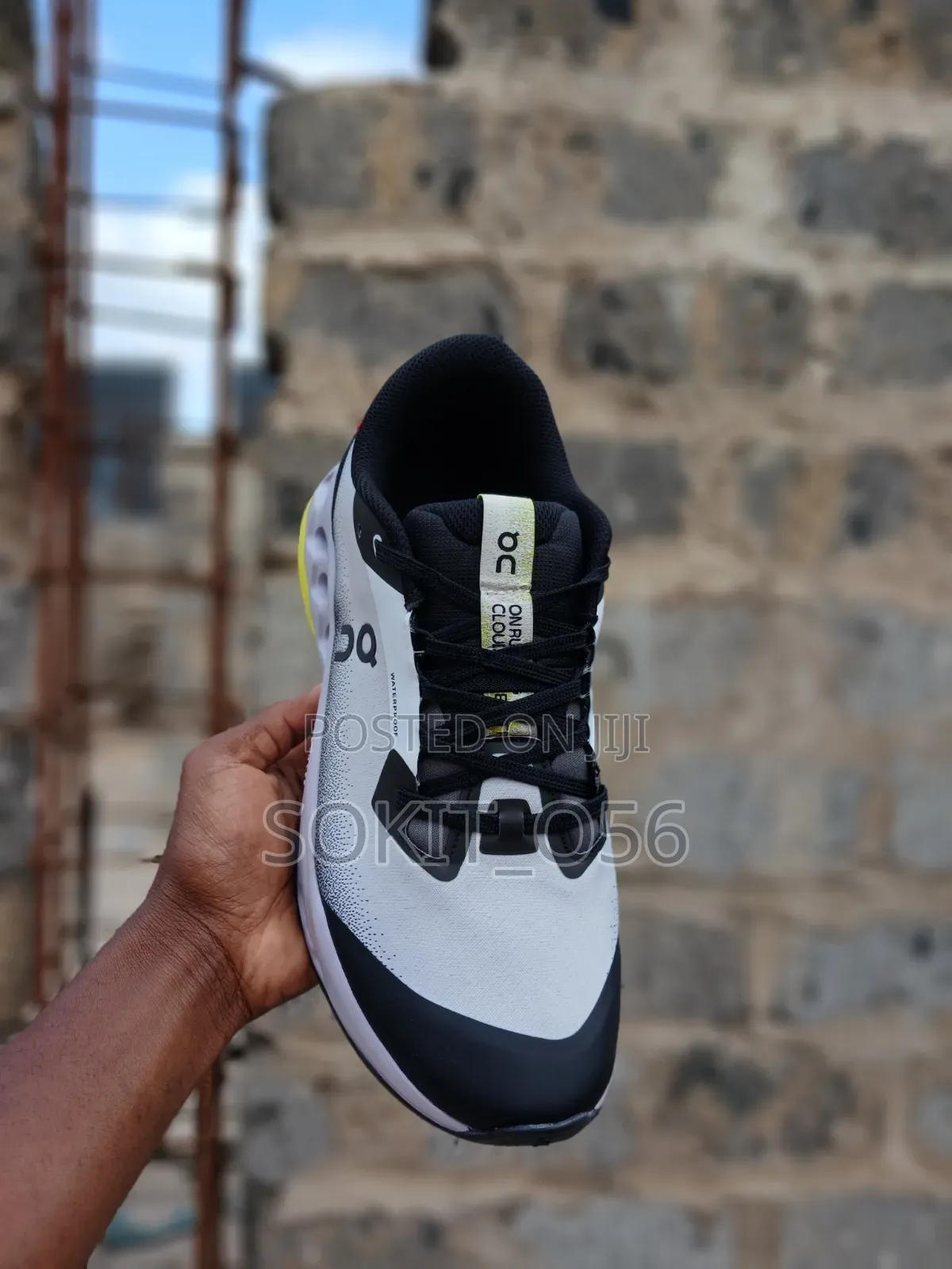On Cloudsurfer Sneaker