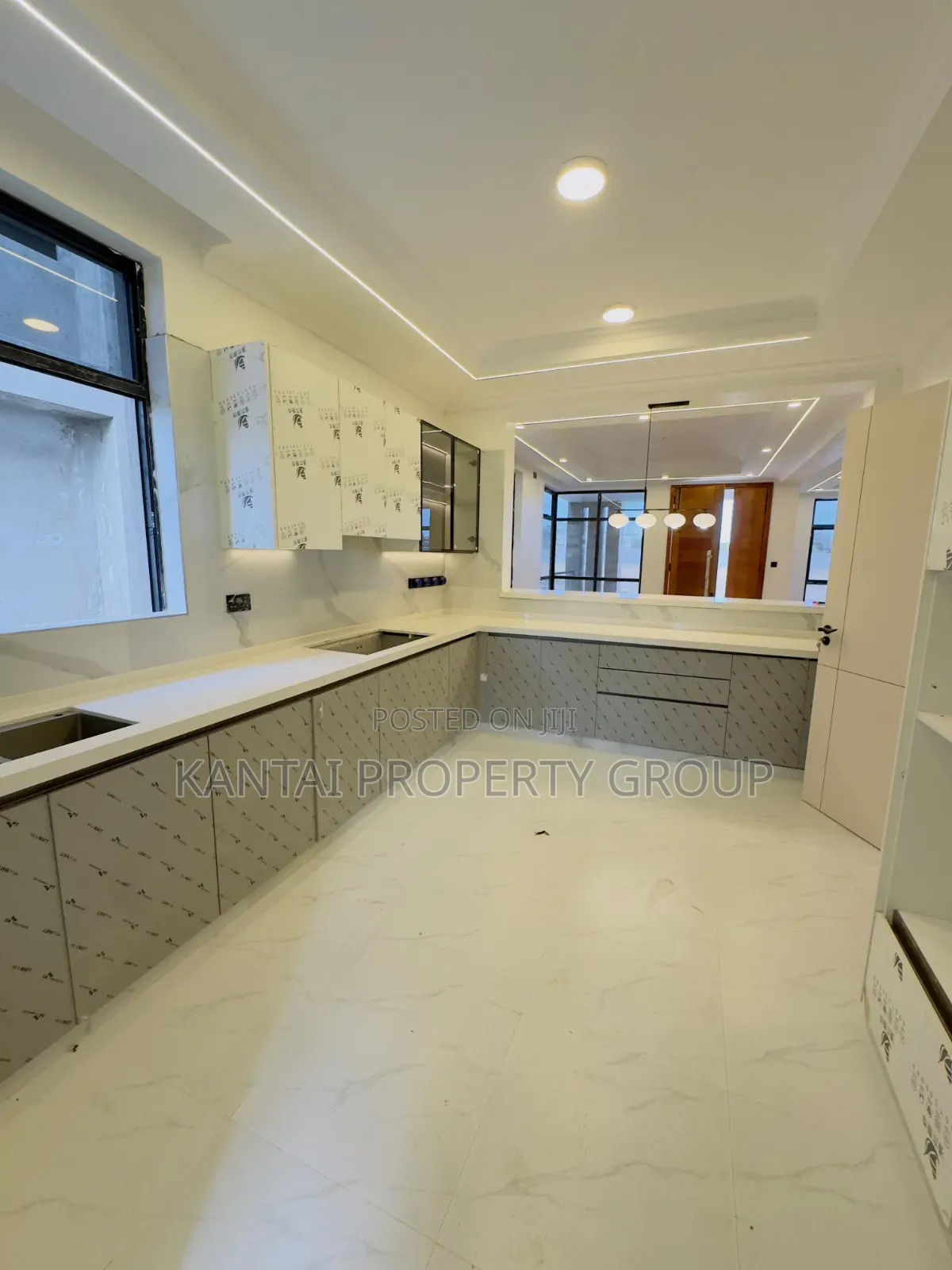5bdrm Mansion in Milimani, Kitengela for sale