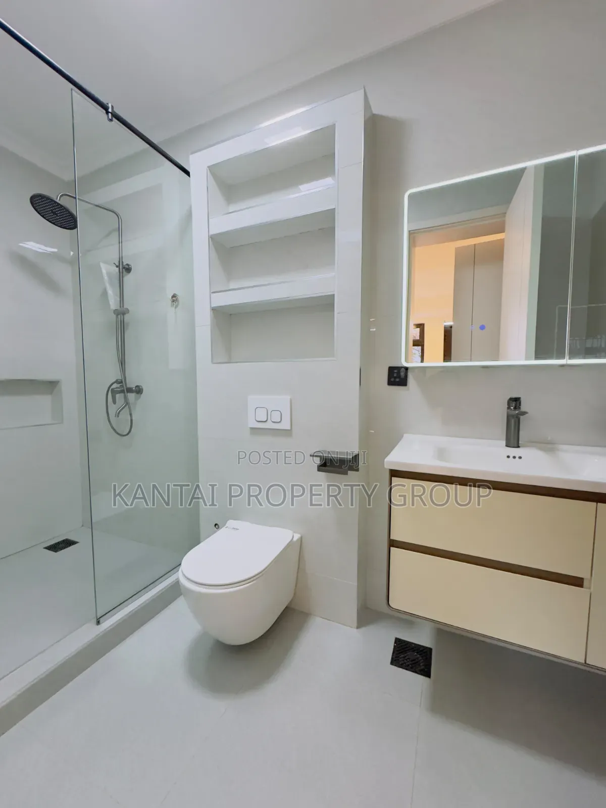 5bdrm Mansion in Milimani, Kitengela for sale