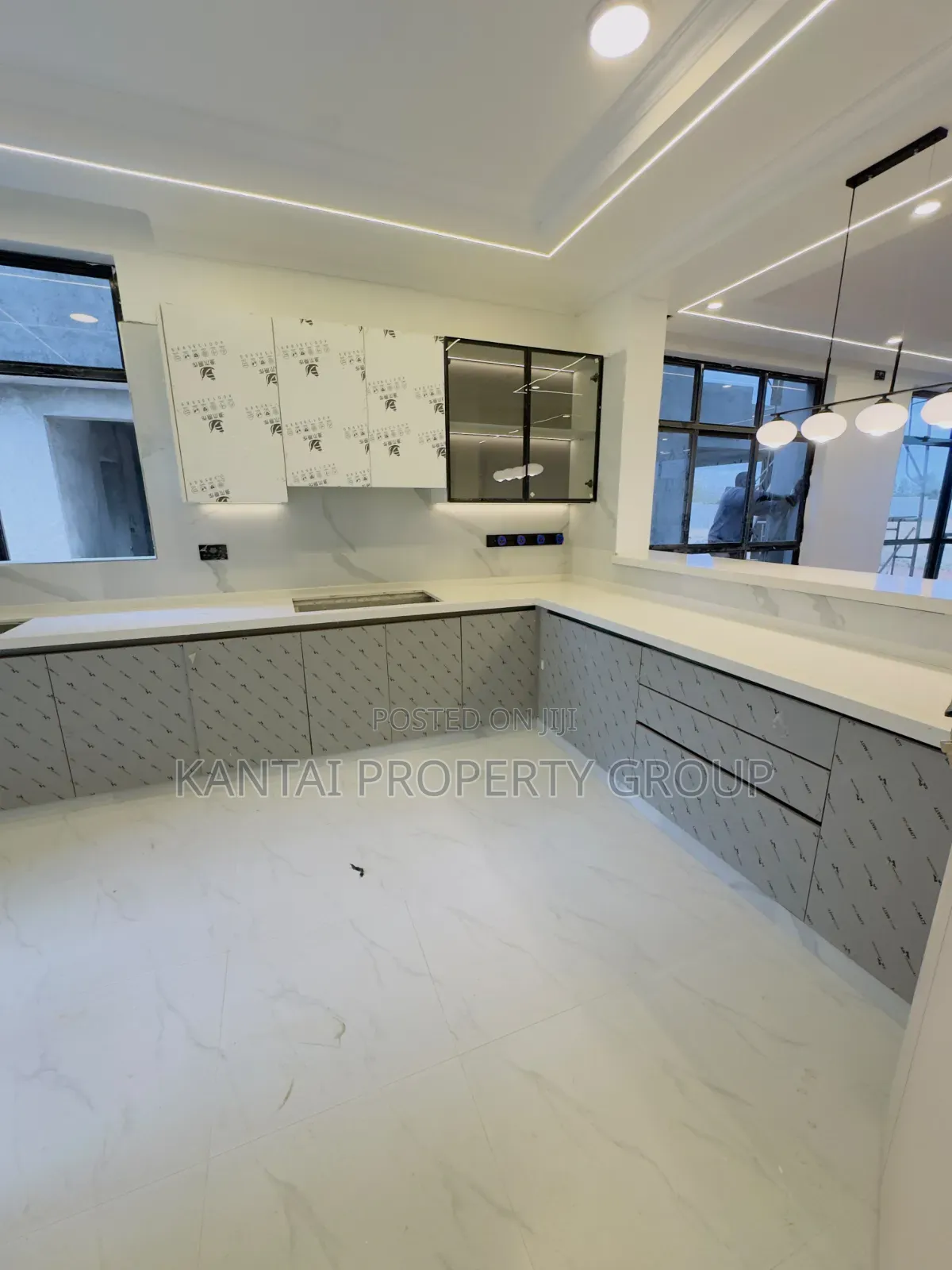 5bdrm Mansion in Milimani, Kitengela for sale