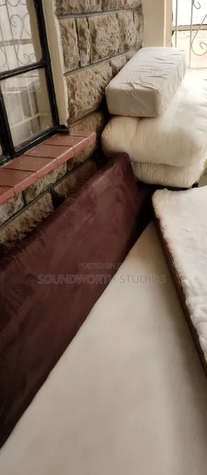 Couch/Day Bed