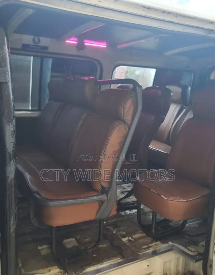 Nissan Caravan (Urvan) 2008 White