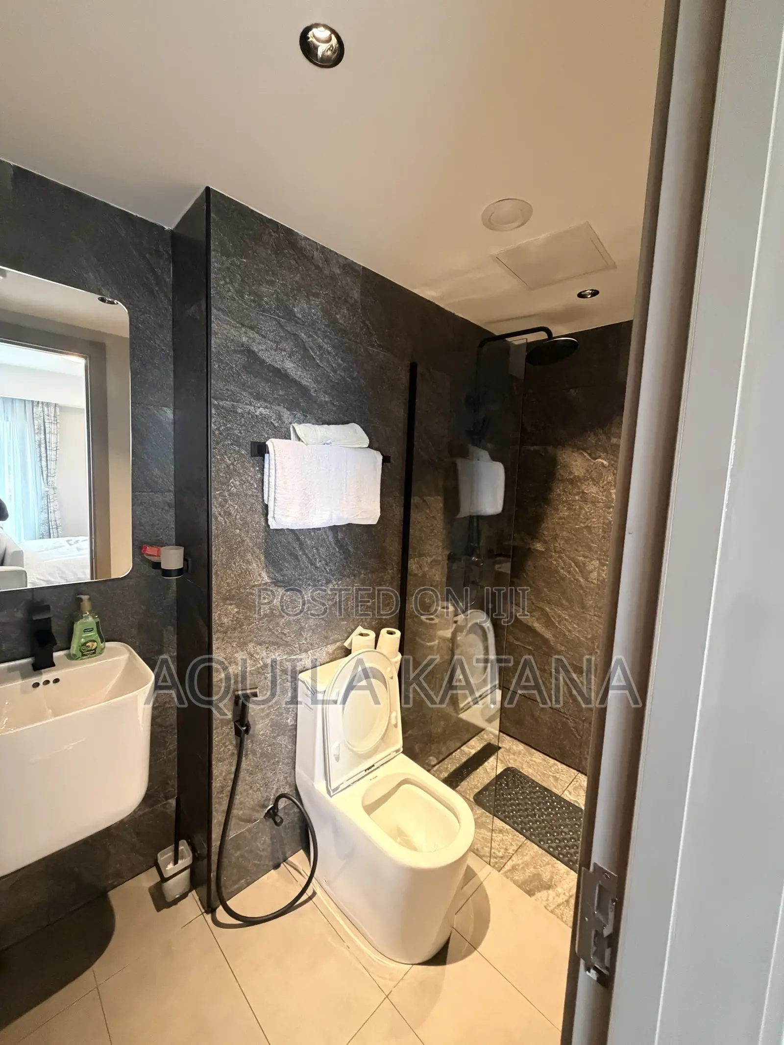 Modern Studio Apartment in Upperhill, Nairobi