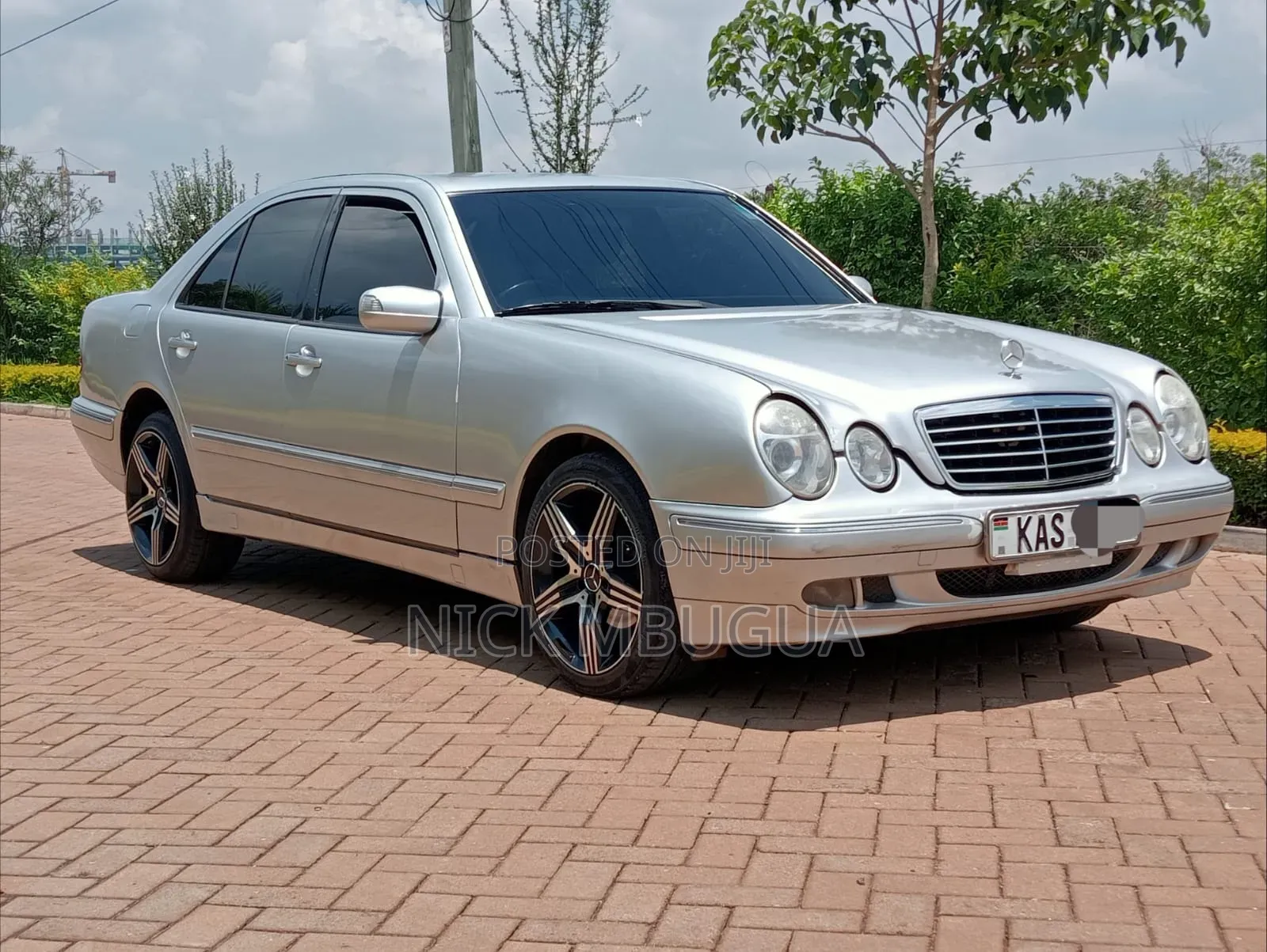 Mercedes-Benz 220E 1997 Silver
