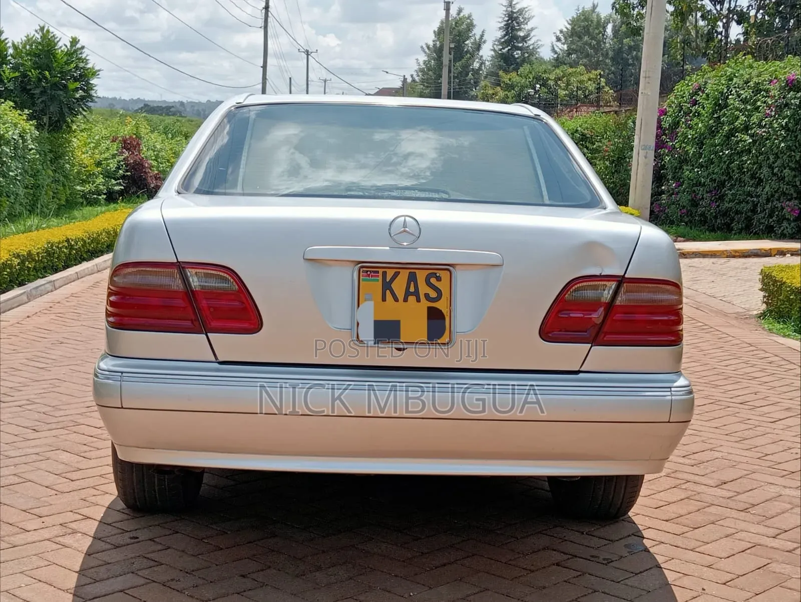 Mercedes-Benz 220E 1997 Silver