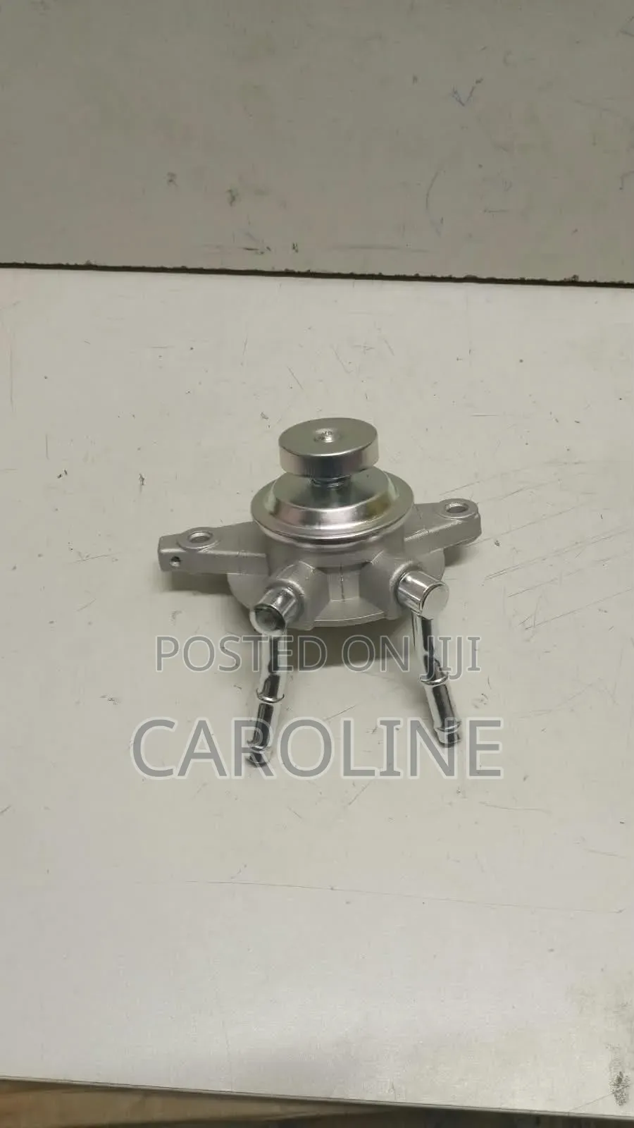 Feed Pump Land Cruiser 79 With Thick Pipes