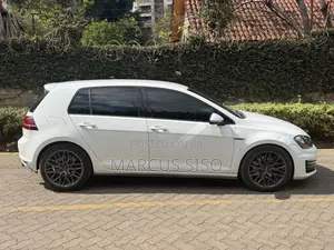 Volkswagen Golf 2014 White