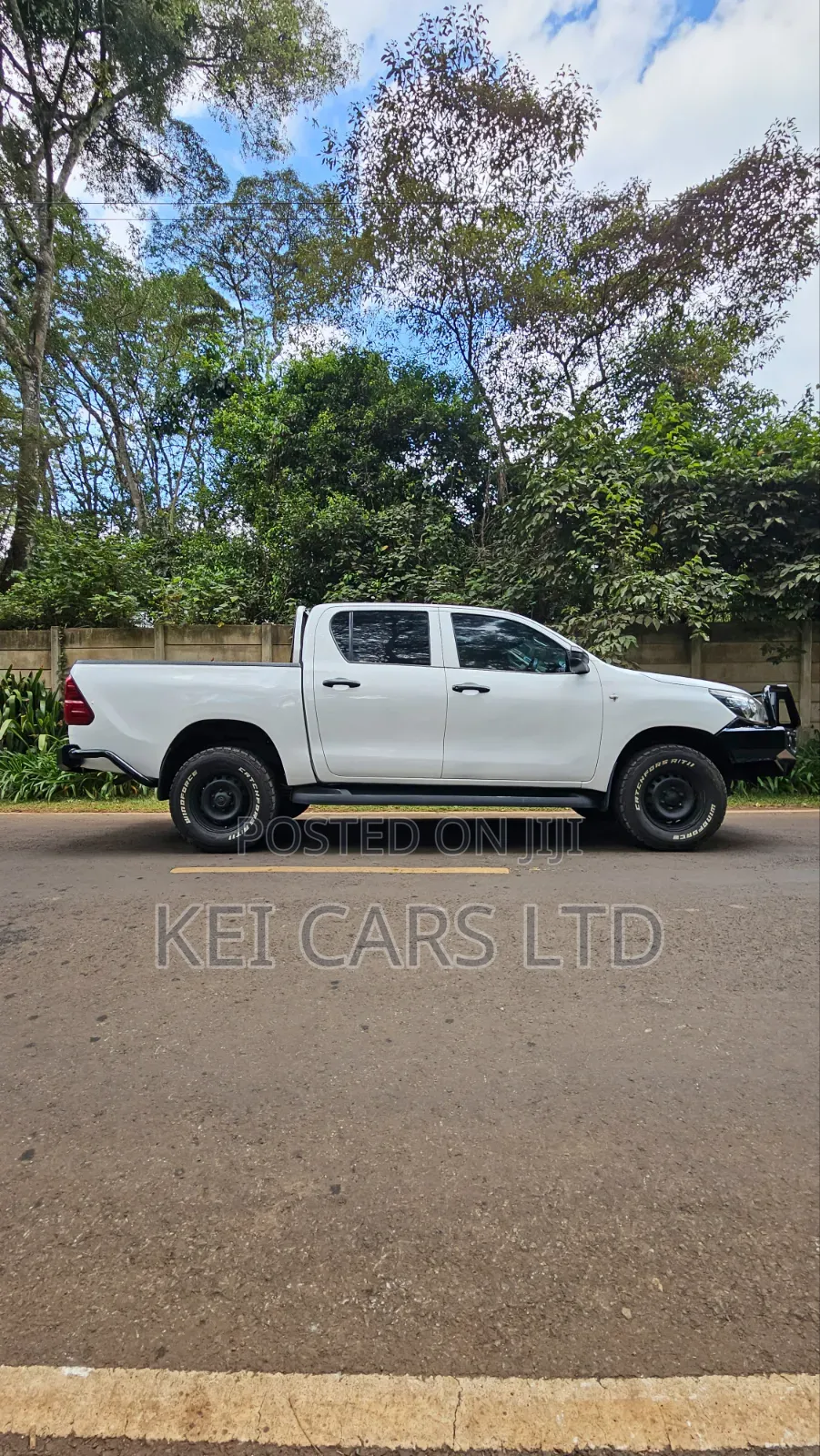 Toyota Hilux Revo Double Cab Deisel 2.4 AWD 2016 White