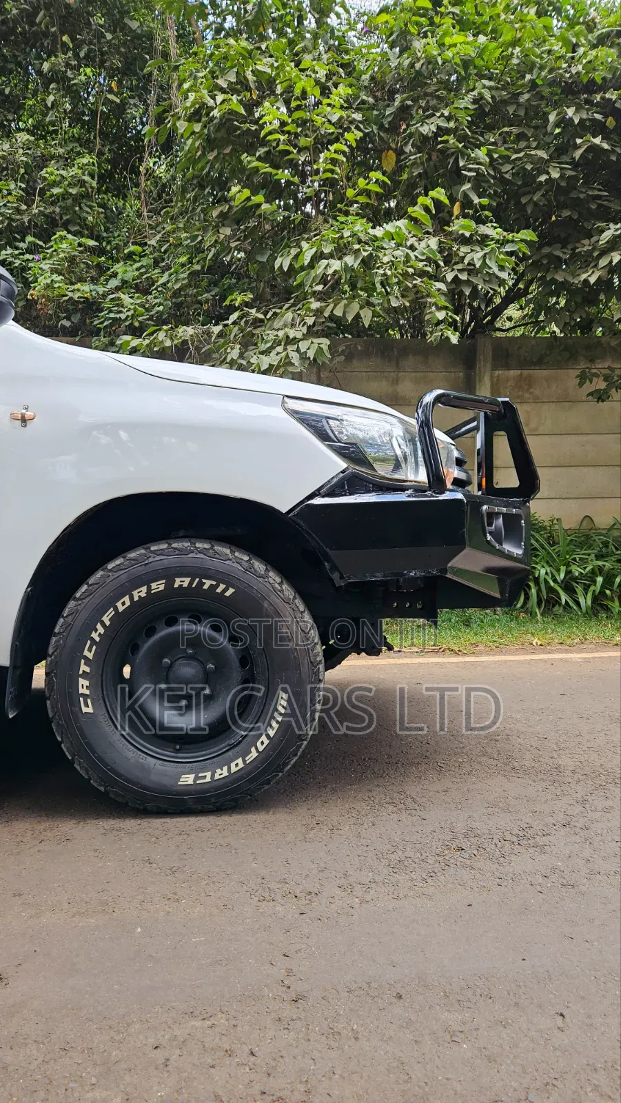 Toyota Hilux Revo Double Cab Deisel 2.4 AWD 2016 White