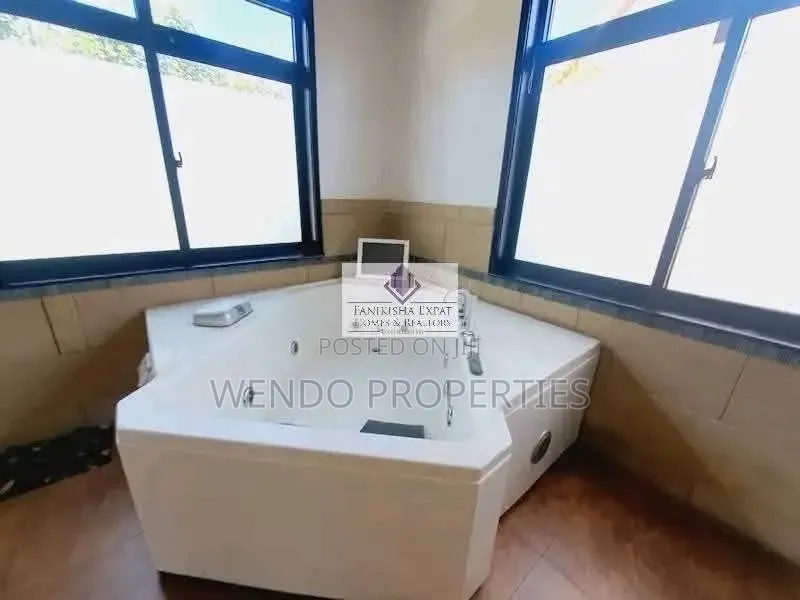 5bdrm Villa in Muthangari for rent