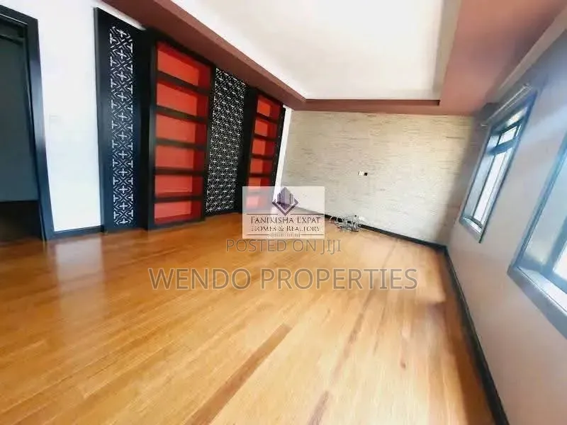 5bdrm Villa in Muthangari for rent