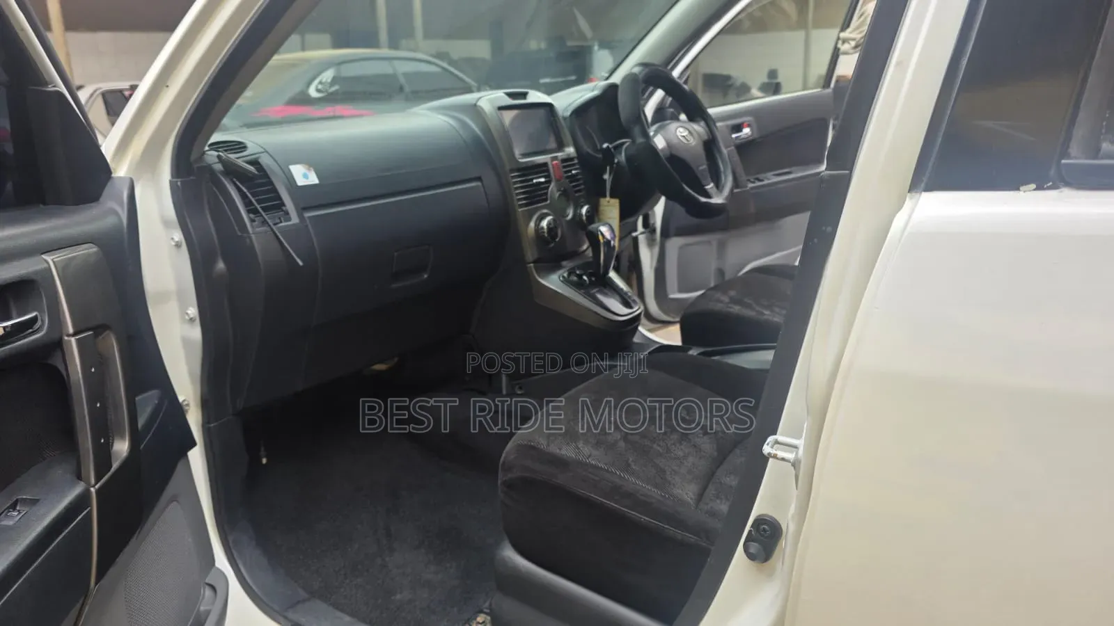 Toyota Rush 1.5 AWD 2010 White
