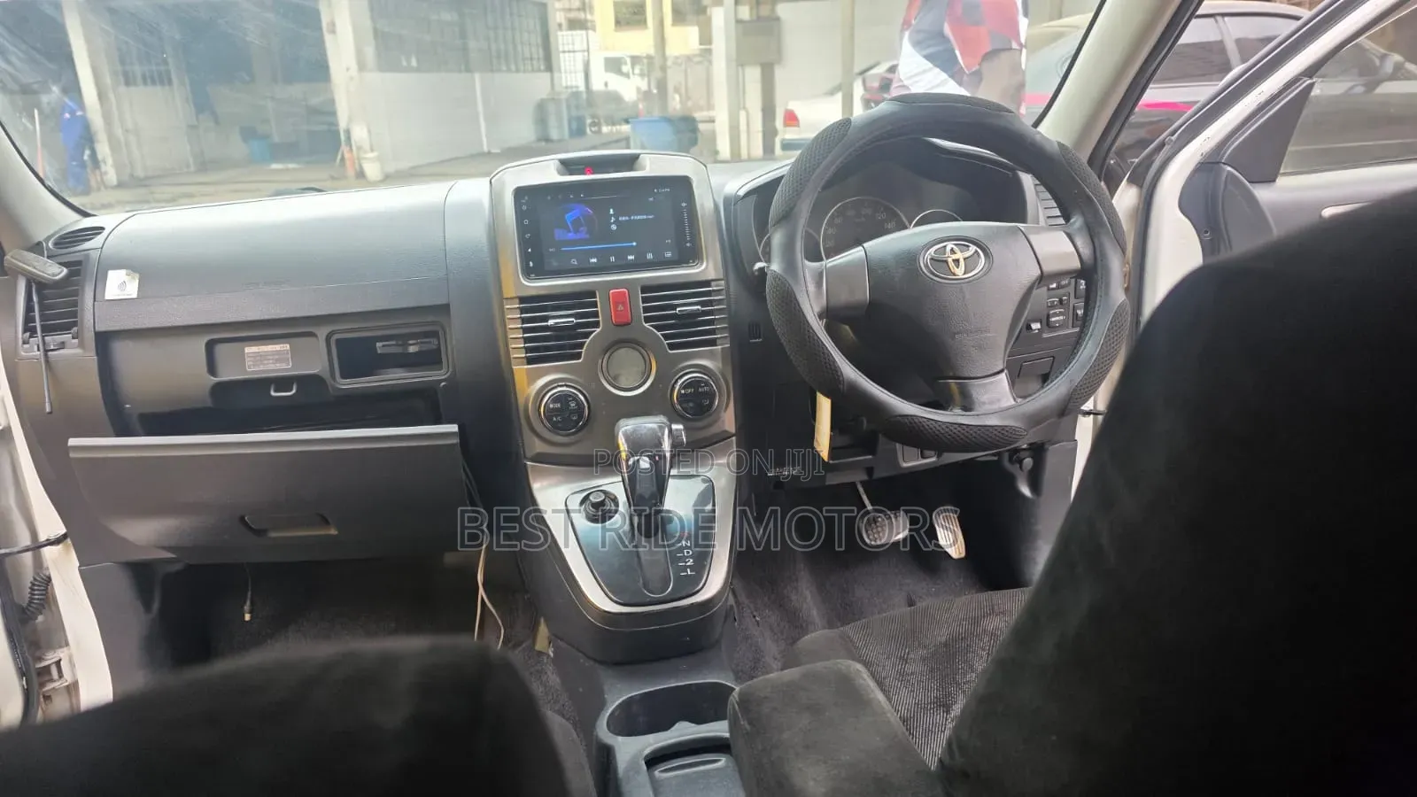 Toyota Rush 1.5 AWD 2010 White