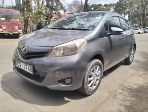Toyota Vitz 2012 Gray