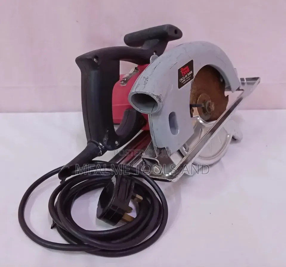 Ex-Uk Power Devil Electric Circular Saw