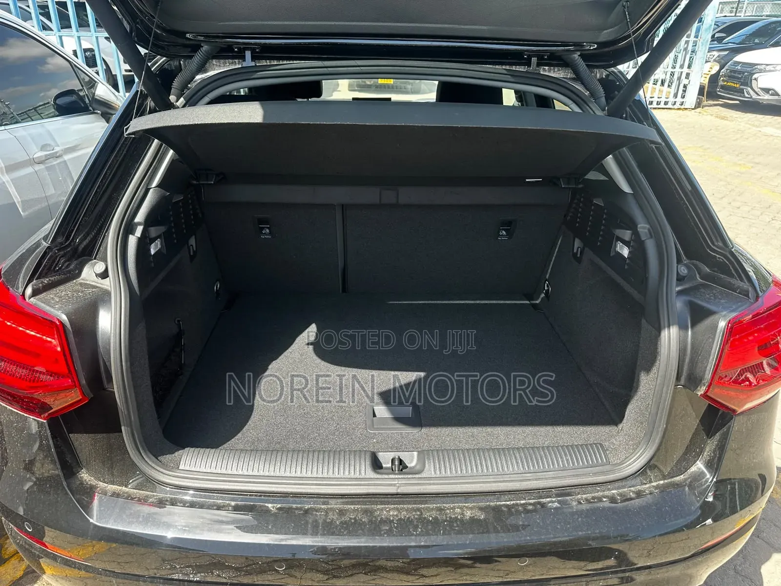 Audi Q2 2020 Matt Black