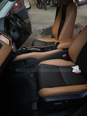 Honda Vezel 1.5 Hybrid 4WD 2019 Red