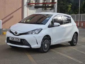 Toyota Vitz 2016 White