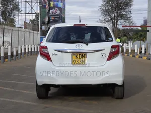 Toyota Vitz 2016 White