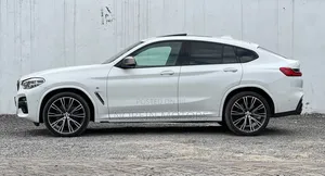 BMW X4 2020 Off white