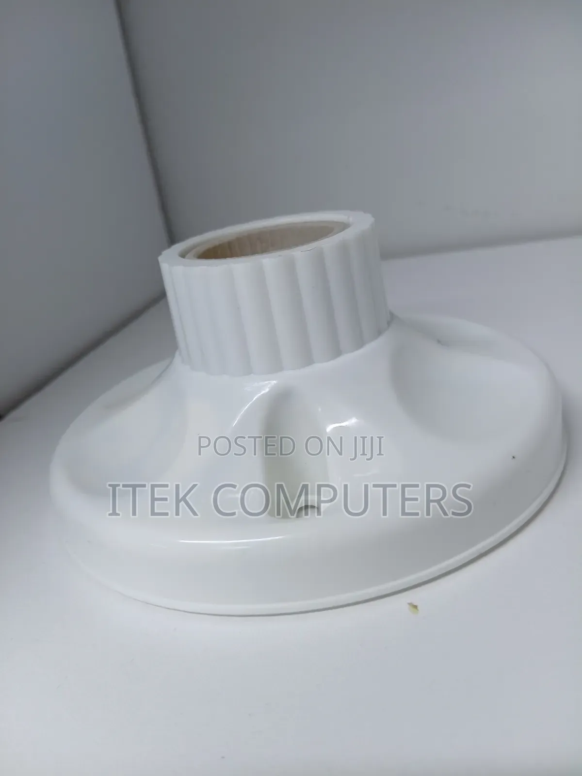 WiFi Bulb Holder CCTV Camera for Remote Smartphone Surveillance