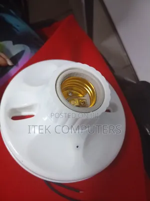 Night Vision Bulb Holder CCTV Camera for Low Light Monitoring