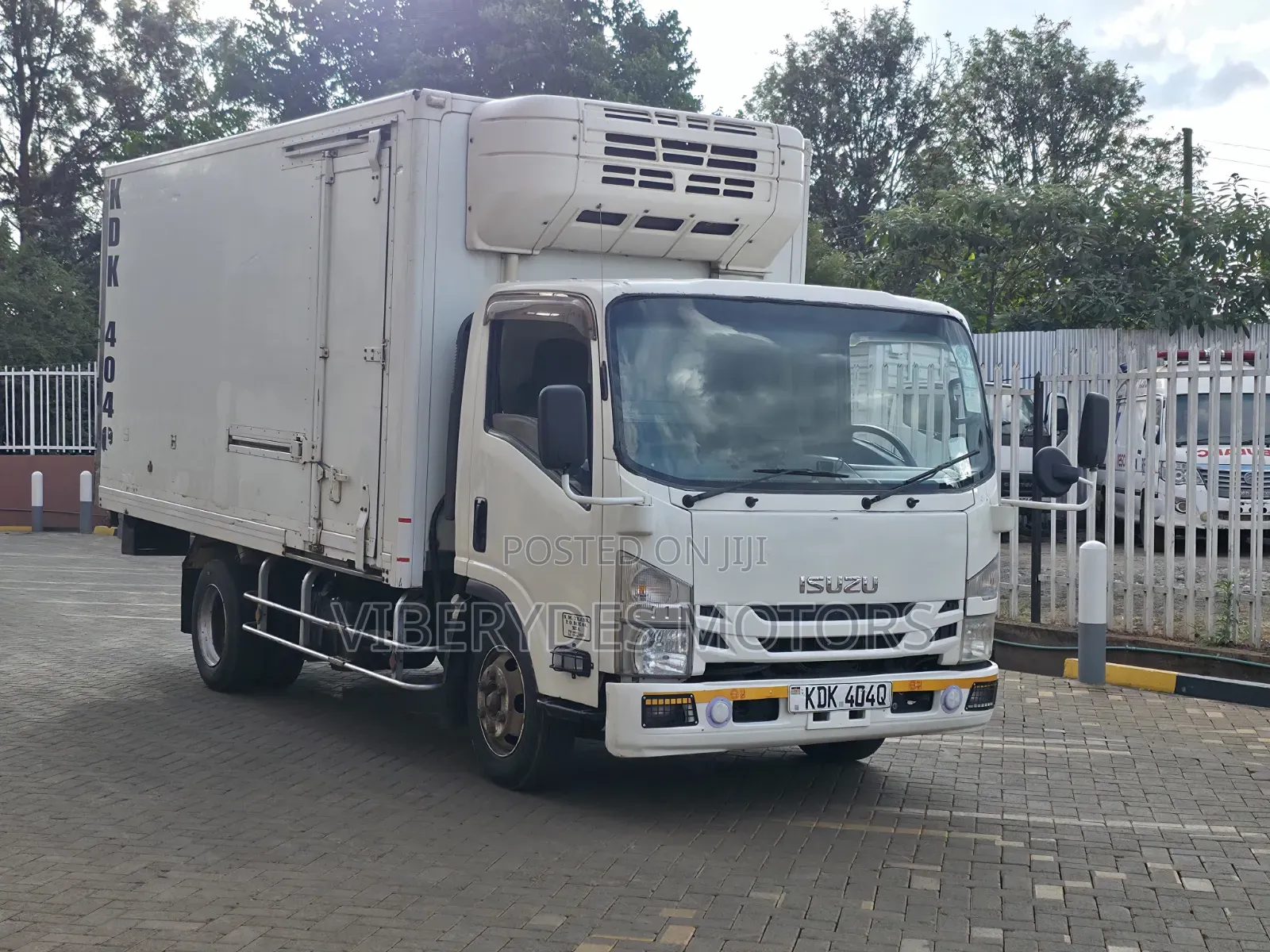Isuzu Elfu