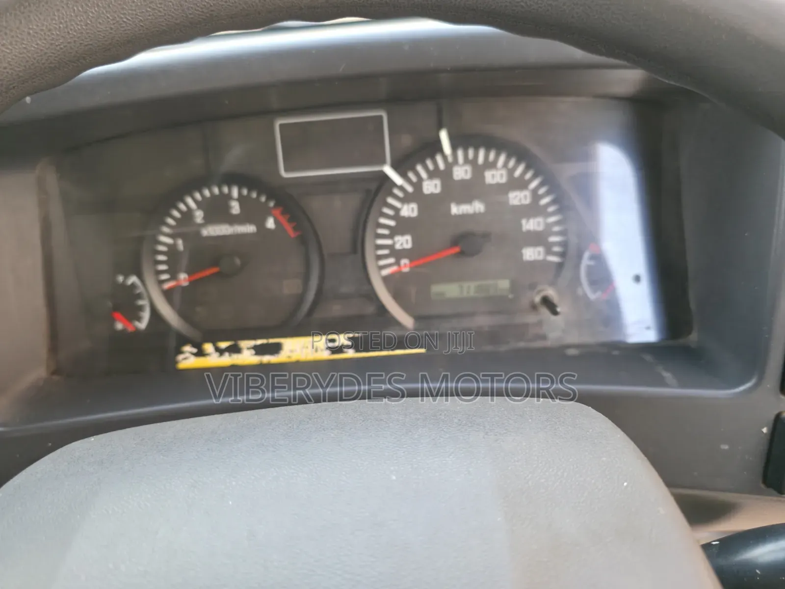 Isuzu Elfu