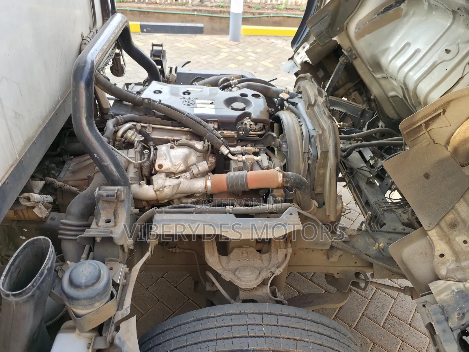Isuzu Elfu