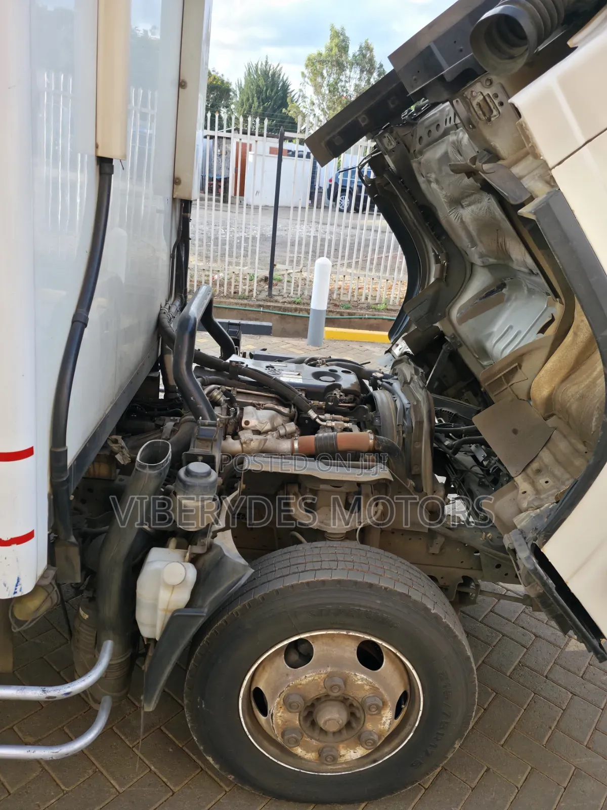 Isuzu Elfu