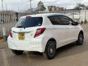 Toyota Vitz 1.3 FWD 5dr 2016 White