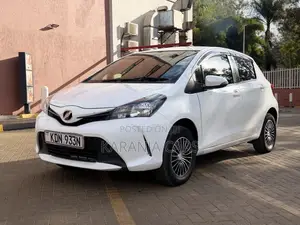 Toyota Vitz 1.3 FWD 5dr 2016 White