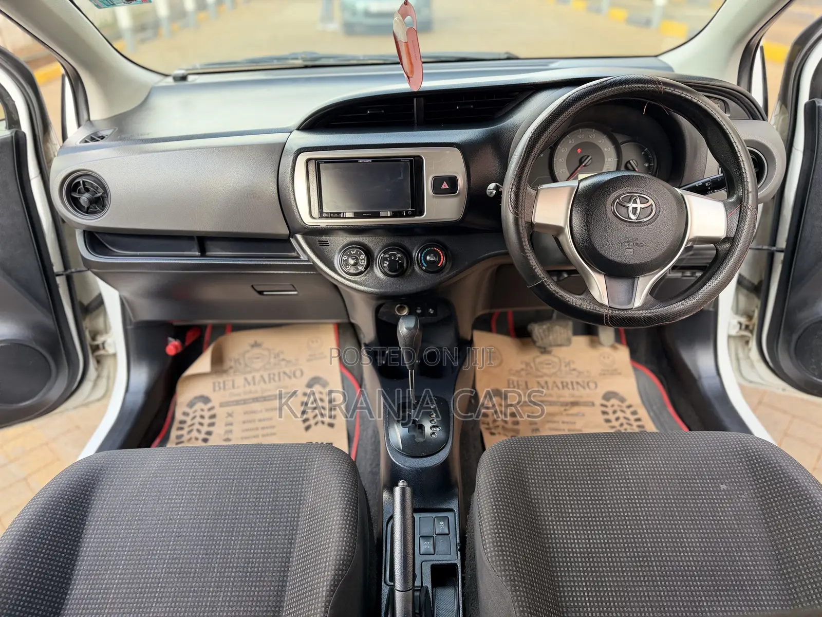 Toyota Vitz 1.3 FWD 5dr 2016 White