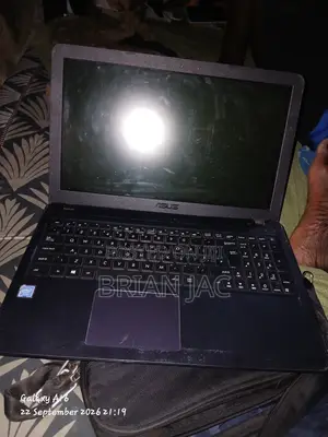 New Laptop Asus A42Jr 4GB Intel Core 3 HDD 1T