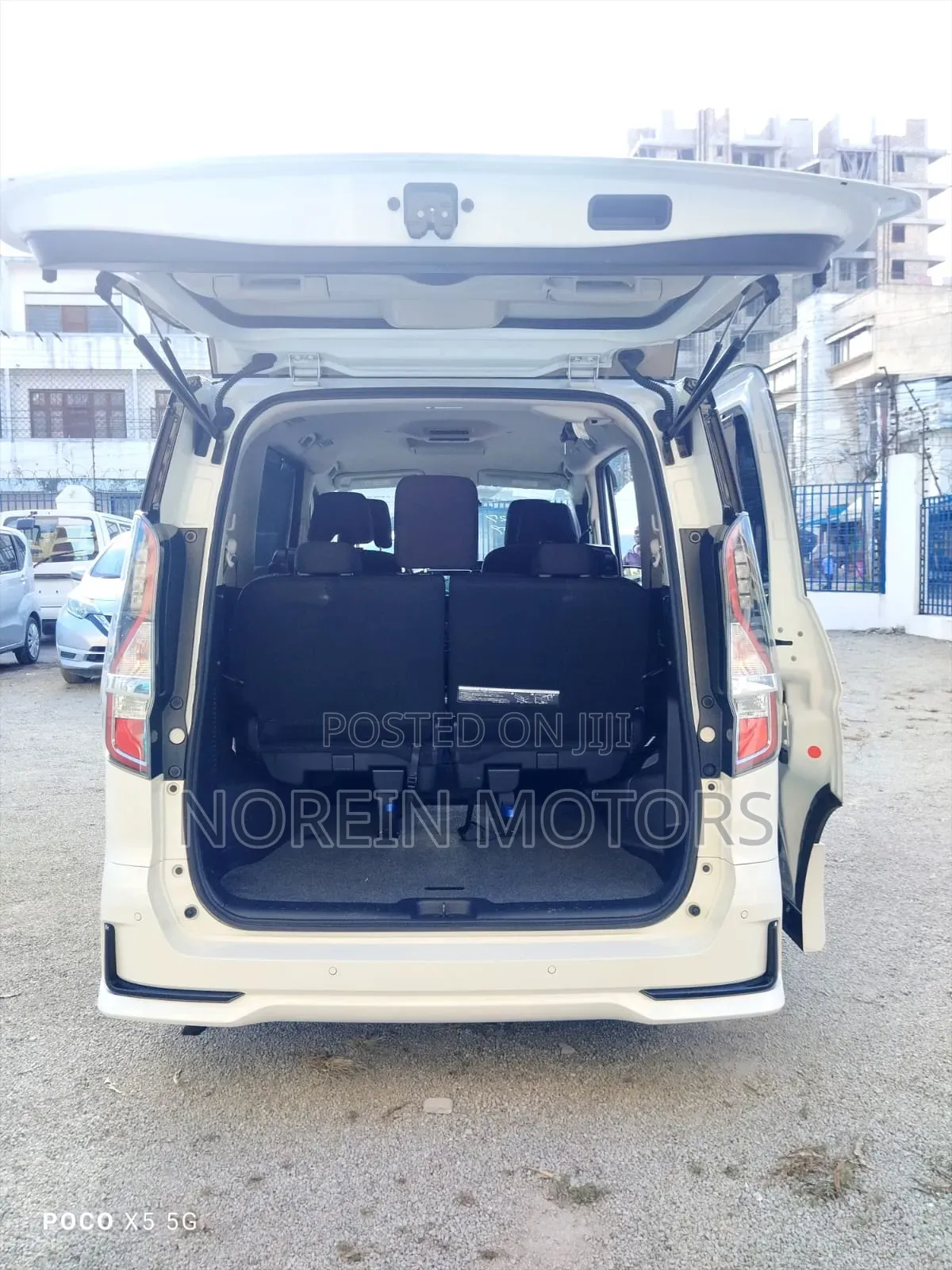 Nissan Serena 2020 Off white